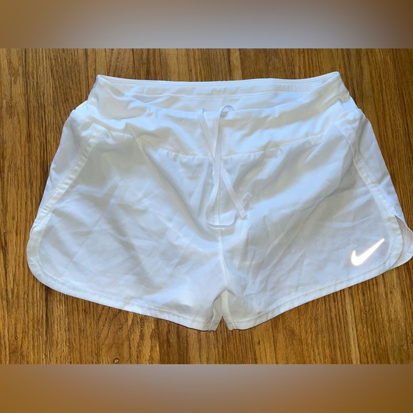 Nike Pants - LIKE NEW WHITE WOMENS RUNNING SHORTS DRI FIT SIZE MEDIUM